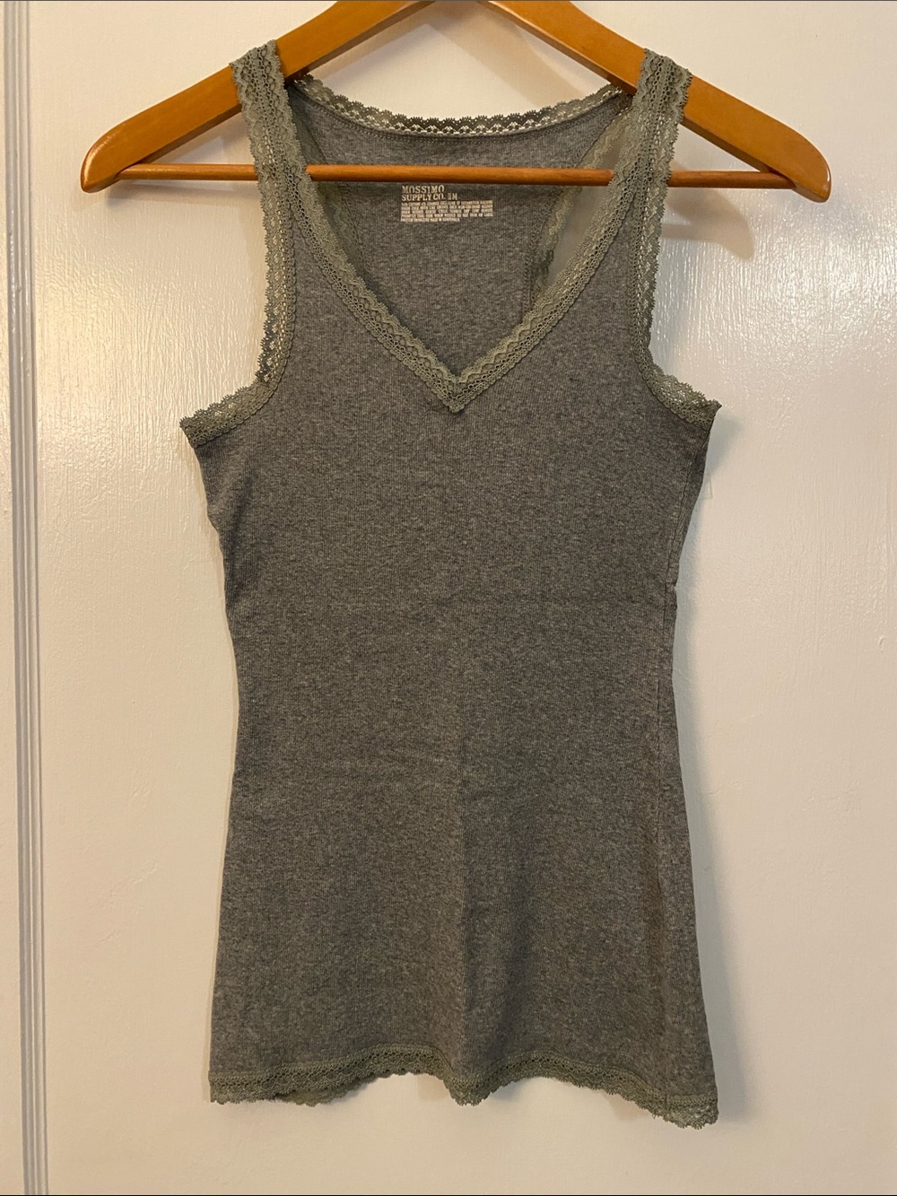 Mossimo Gray Ribbed Lace-Trim Tank Top Medium
